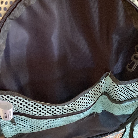 Addias Mesh Backpack - Picture 2 of 4